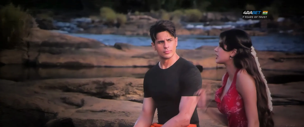 Param Sundari (2025)